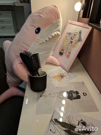 Акула из Икеи 100 см розовая