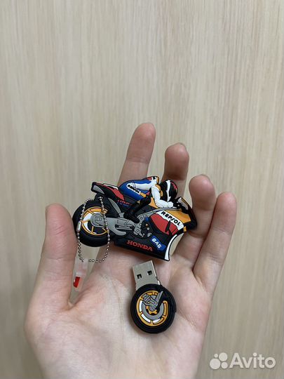 Usb флешка мотоцикл 64 gb