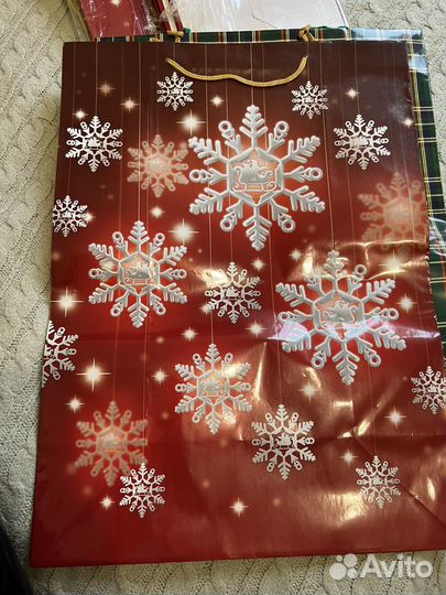 Огромные бумажные пакеты