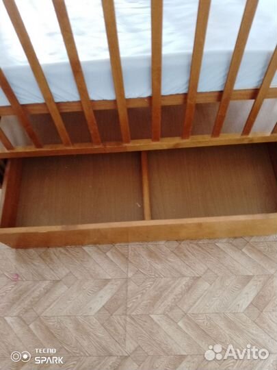 Детская кровать с матрасом