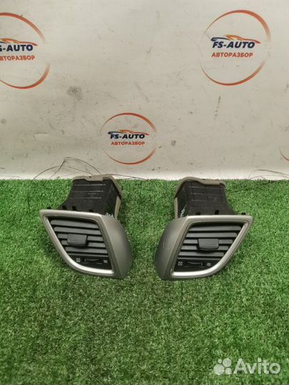 Воздуховод салона Mazda 3 хетчбэк BM 2.0 PE 2018