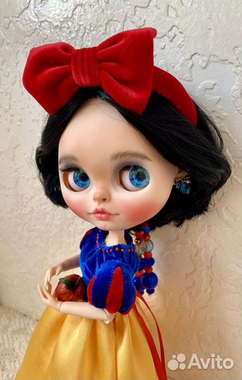 Кукла кастом Блайз Белоснежка