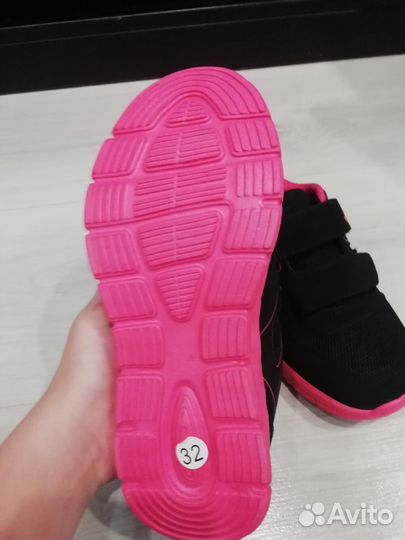 Кроссовки для девочки 31-32