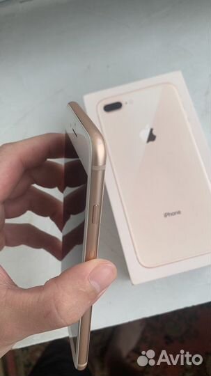 Телефон iPhone 8 plus
