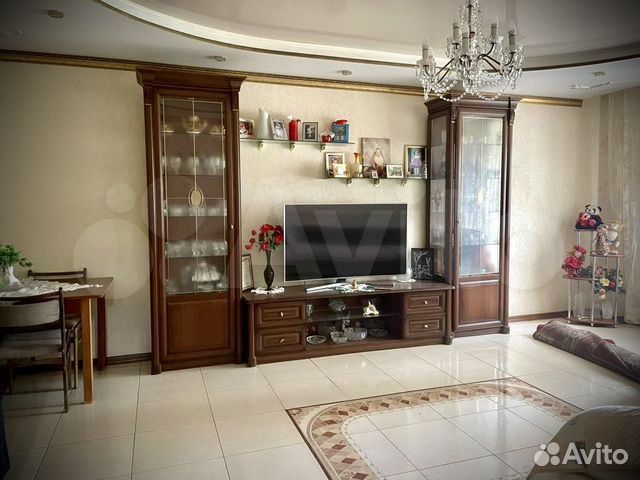 Дом 250 м² на участке 9 сот
