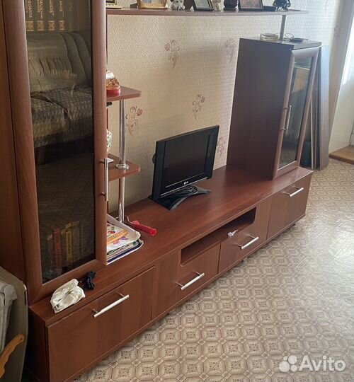 Тумба под телевизор