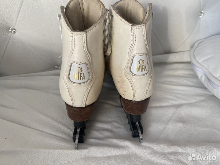 Коньки детские