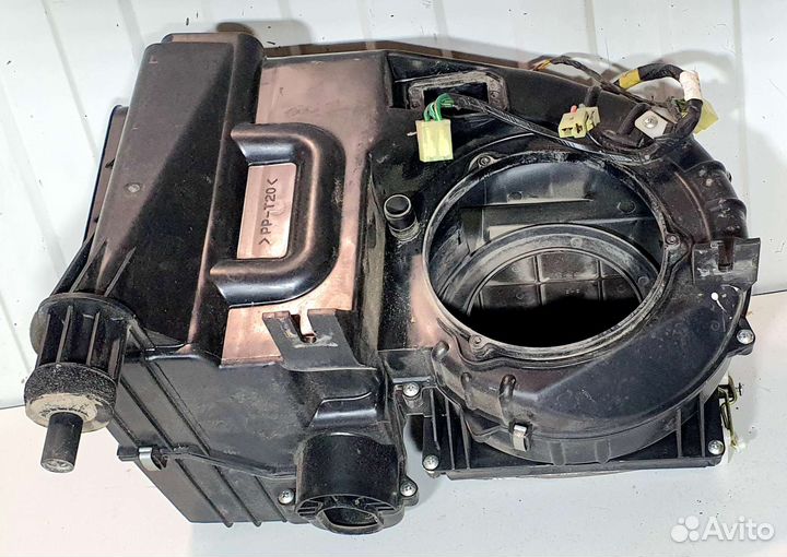 Корпус отопителя под моторчик Kia Spectra