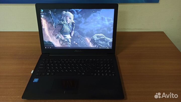 Тонкий лёгкий ноутбук Asus для работы и дома