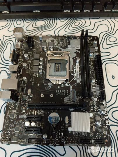 Материнская плата под ремонт