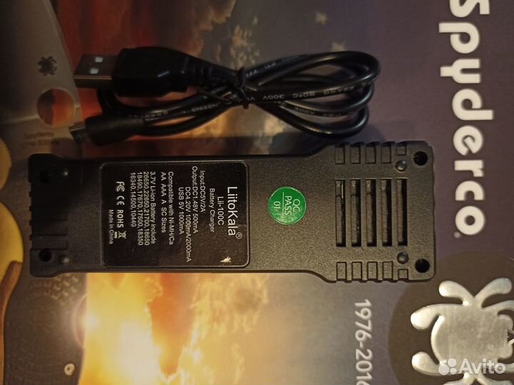 Универсальное зарядное устройство liitokala li-100