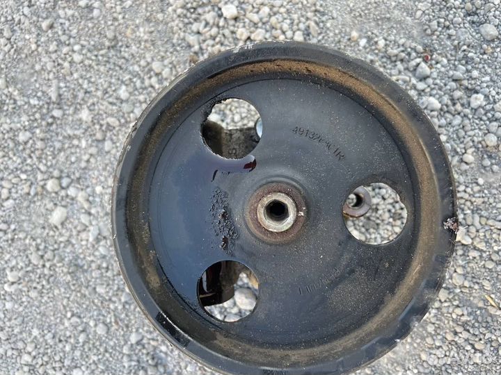 Насос гура Nissan almera g15