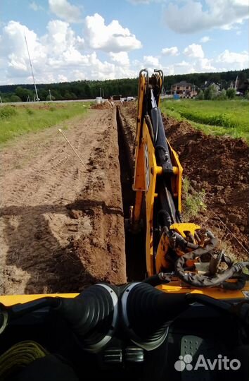 Аренда экскаватора погрузчика, трактора
