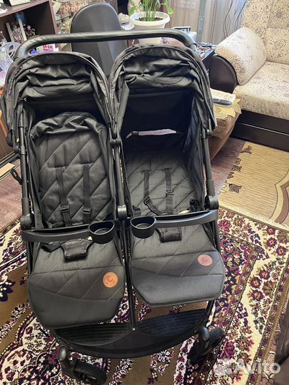 Прогулочная коляска для двойни или погодок