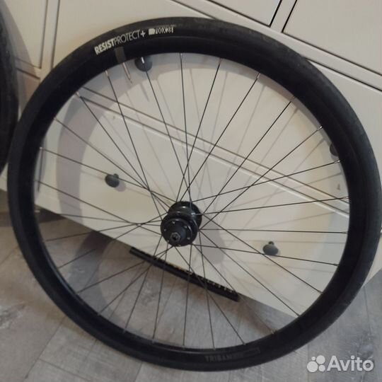 Шоссейные колеса 28