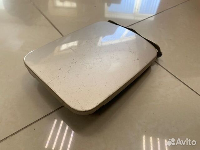 Лючок топливного бака Nissan Primera P10 1991