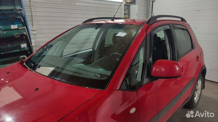 Лобовое стекло Suzuki SX-4 2006-2013