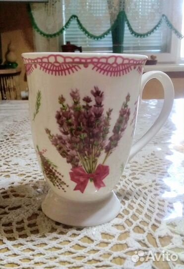 Много разных чашек