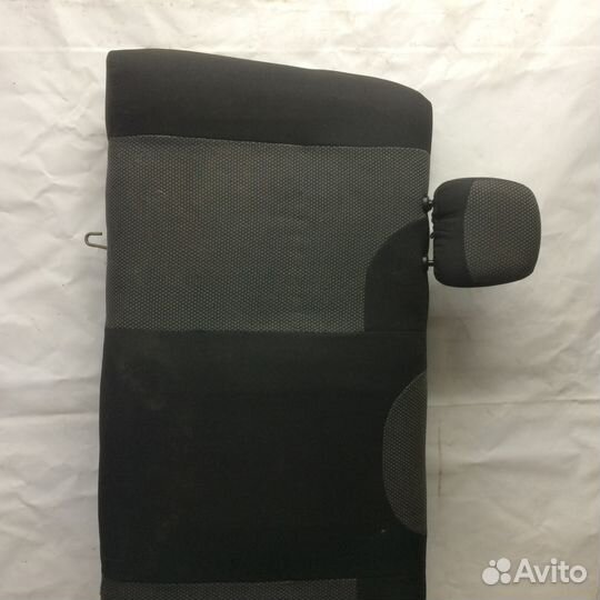 Спинка заднего сиденья рено Логан 2012г