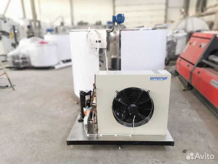 Вертикальный охладитель молока открытого типа 2500