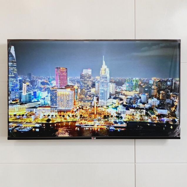 Новый SMART TV WebOS Lg 43"