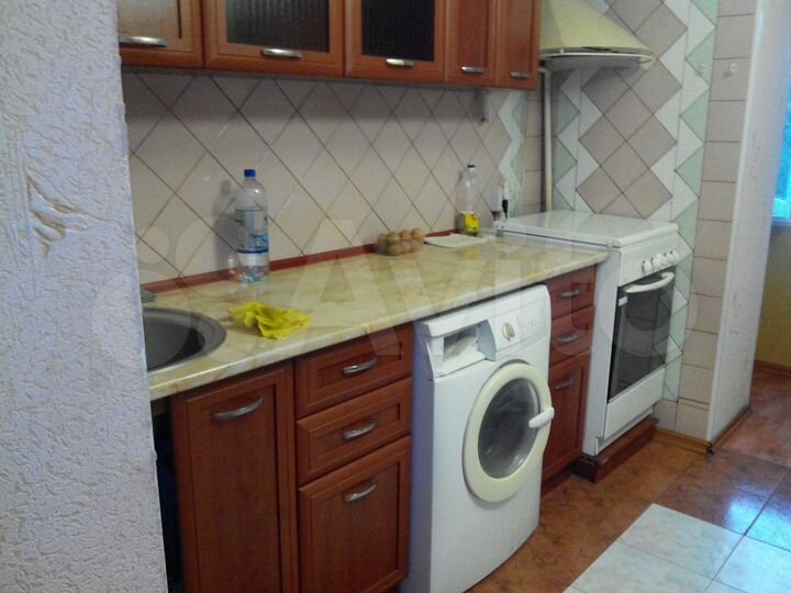 Доля в 3-к. квартире, 67 м², 4/5 эт.