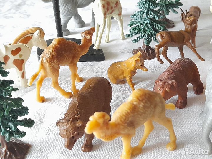 Набор фигурок животных
