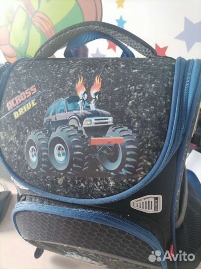 Школьный рюкзак