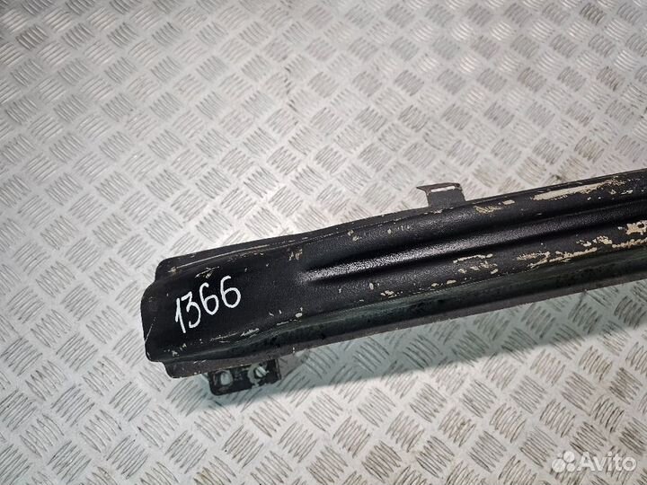 Усилитель переднего бампера Volkswagen Polo