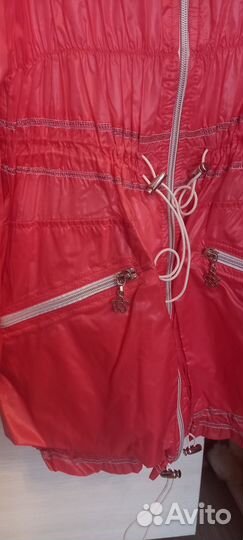 Вессенняя куртка-ветровка для девочки на рост 158