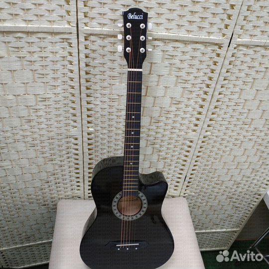 Гитара акустическая