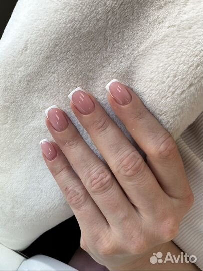 Маникюр педикюр