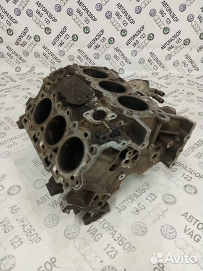 Блок цилиндров Jaguar S-type 2.5