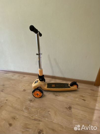 Самокат детский трехколесный
