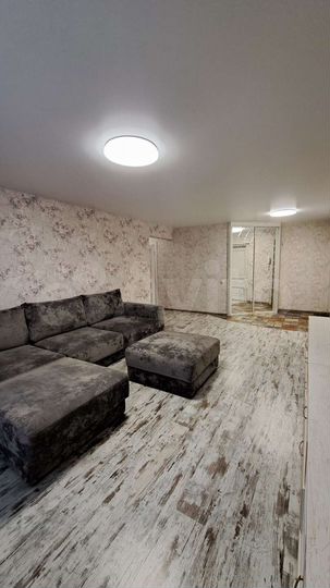 4-к. квартира, 90 м², 7/18 эт.