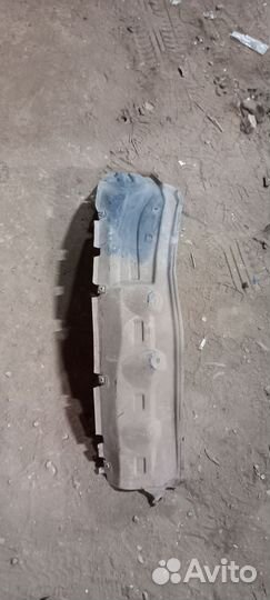 Локер передний правый Mitsubishi L200