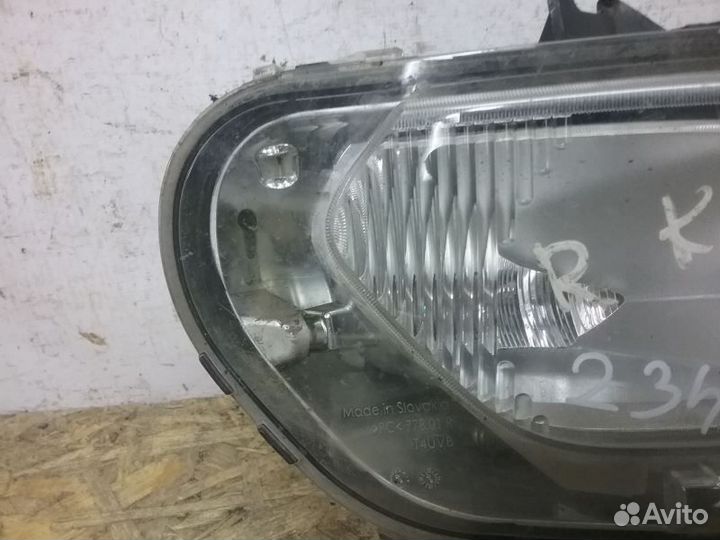 Фара птф правая Ford Kuga 2 под 2 лампы