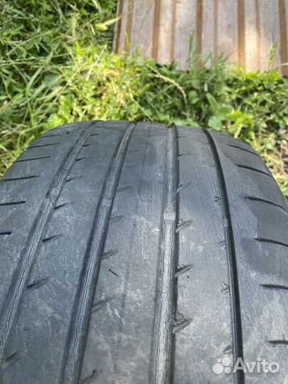 Yokohama Advan Sport V105 245/40 R19 и 275/35 R19