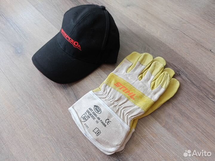 Бейсболка и перчатки stihl