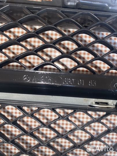 Решетка радиатора Mercedes-Benz W205