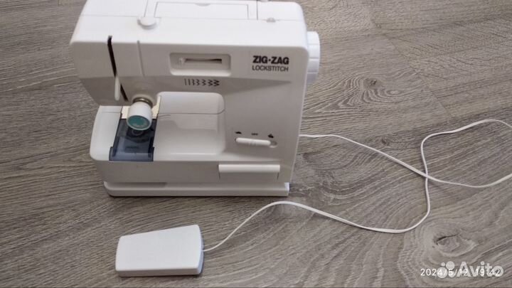 Швейная машинка детская Zig-Zag Lokstitch