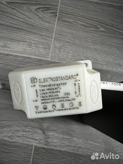 Светильник потолочный Elektrostandard DLR022