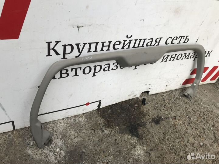 Обшивка двери багажника Nissan Pathfinder