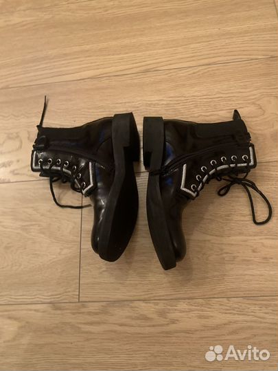 Ботинки