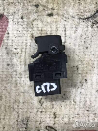 Кнопка стеклоподъемника Kia Sportage