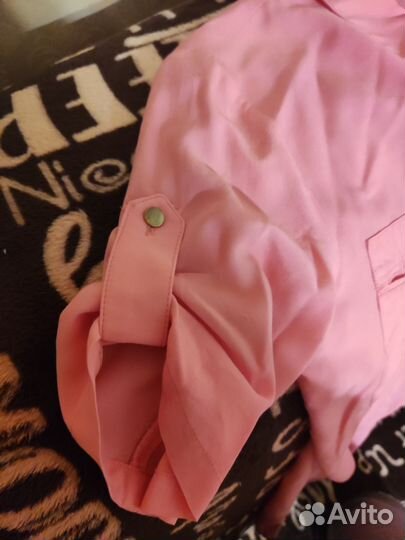 Женская блузка с короткими рукавами