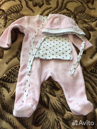 Комплект на выписку для девочки на Май или июнь