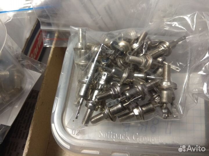 Диоды, стабилитроны, тиристоры