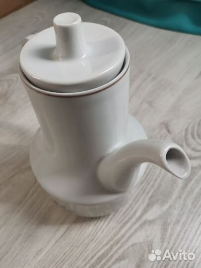 Чайник из булгарского сервиза