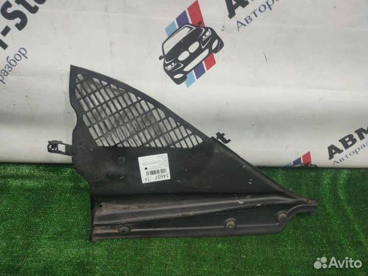 Решетка стеклоочестителя левая Bmw 116I F20